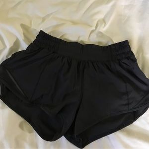 Lululemon Hotty Hot Short 2.5”